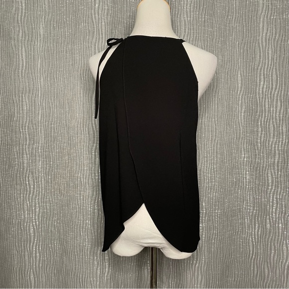 Zara shoulder tie petal back halter top - Picture 2 of 5